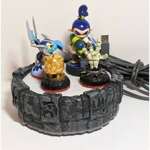 SKYLANDERS Portal of Power 84392080 for XBOX Bundle